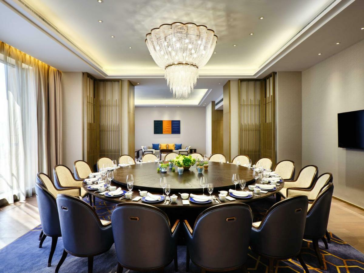 Primus Hotel Shanghai Sanjiagang - Offer Pudong International Airport And Disney Shuttle מראה חיצוני תמונה